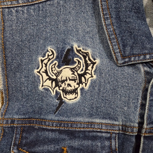 Our Universe Stranger Things Hellfire Club Denim Vest Men's M Demobat Slayer - Picture 4 of 10